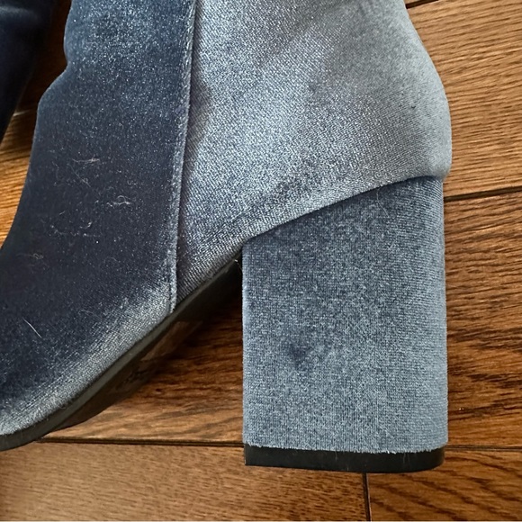 Velvet heeled booties - Picture 7 of 11